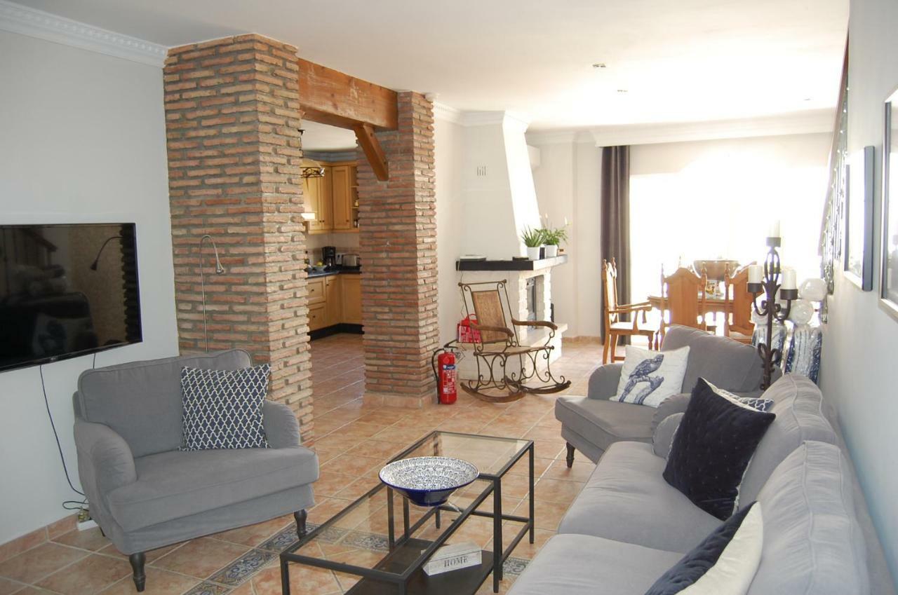 Beautiful Apartment Private Roof Terrace Nerja Exterior foto